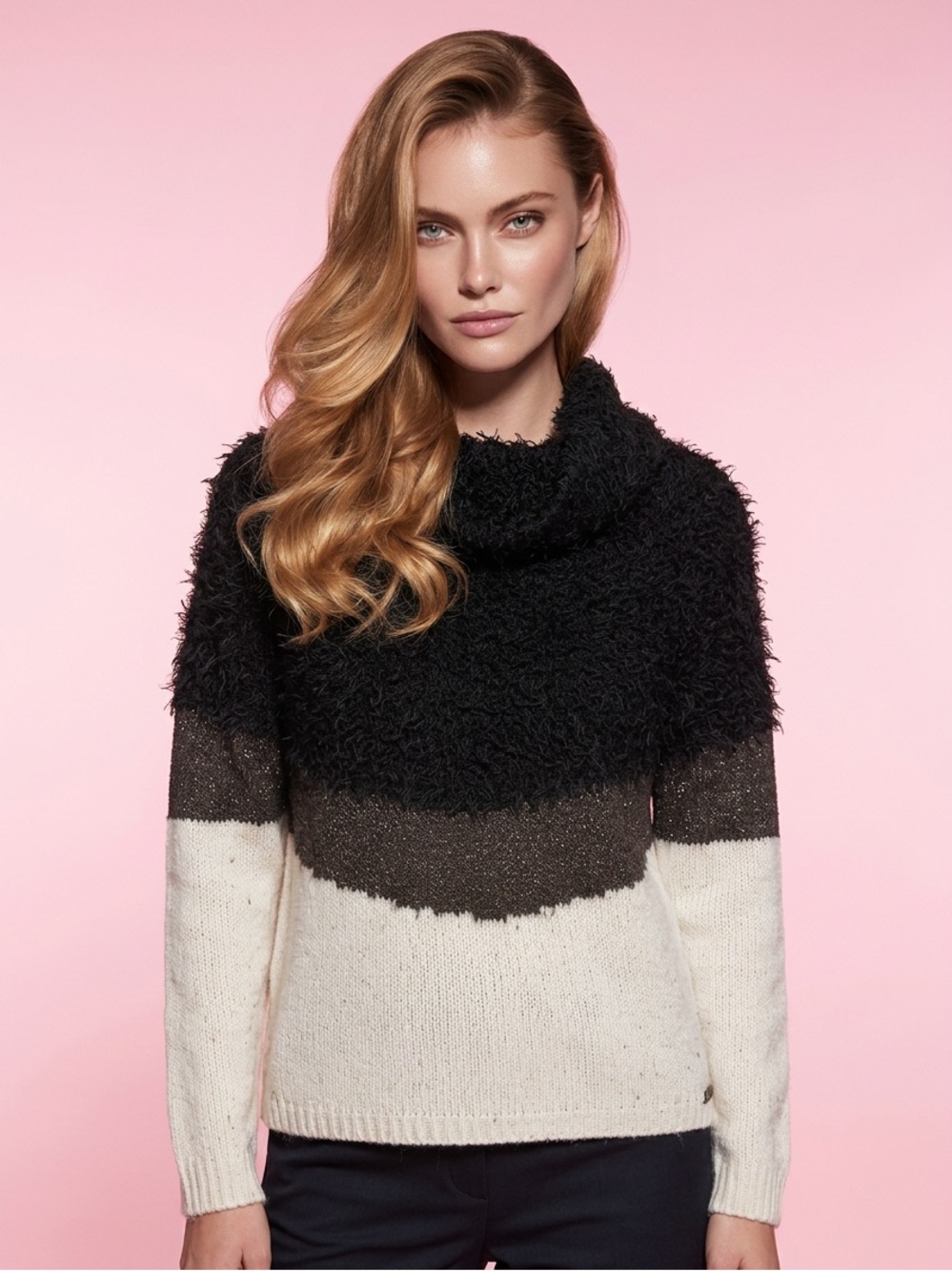 Liu Jo Y2K Flirty Romantic Fuzzy Cozy Wood Alpaca Sweater Black,Cream/Gray-S
